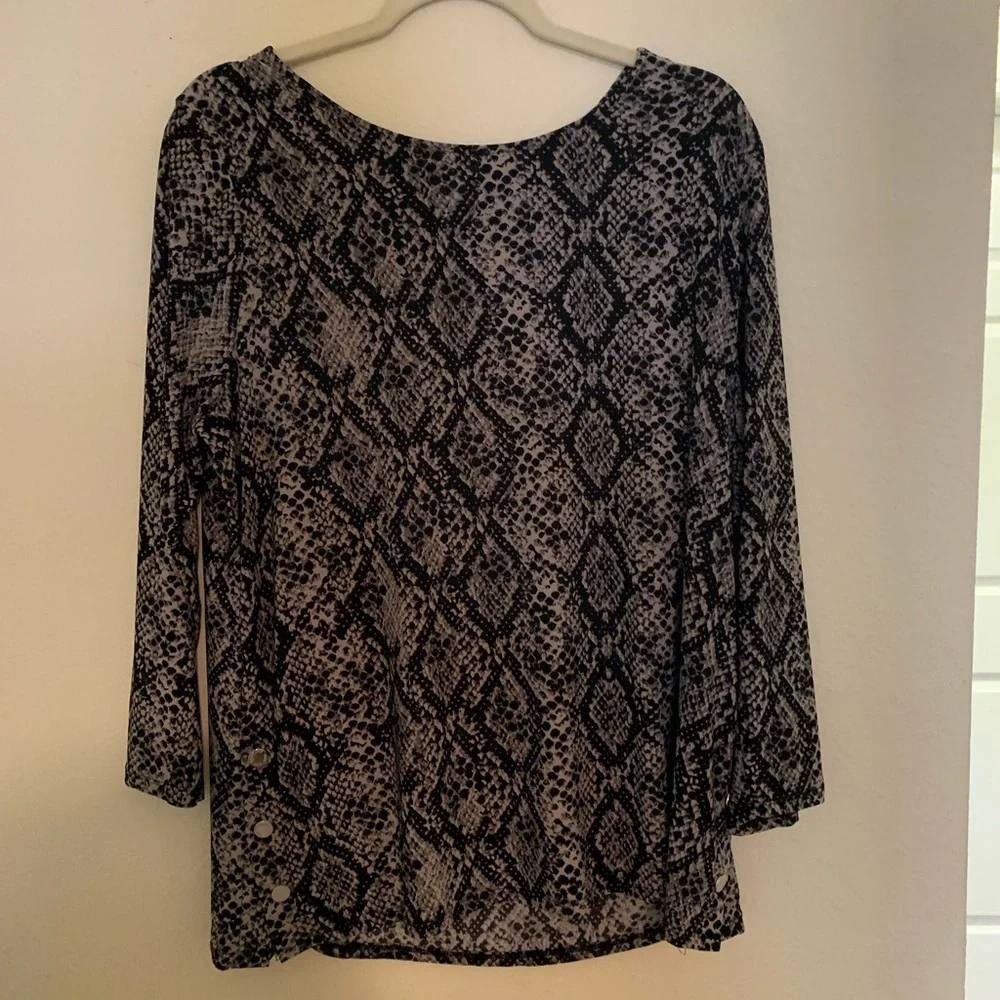 Snake Skin Long Sleeve - Picture 1 of 2